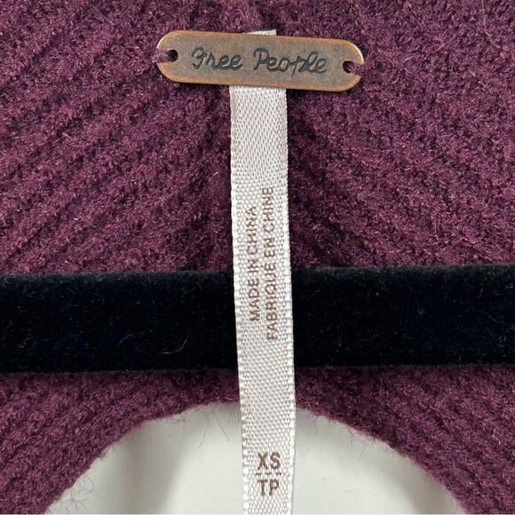 Free People Saffron Ribbed Short Crop Sweater Size XS Preppy Cutout Backless - Picture 5 of 6